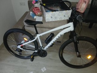 Bicicleta Rockrider con candado
