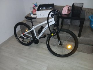 Bicicleta Rockrider con candado