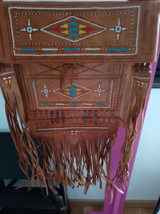 Bolso hippie de cuero con flecos