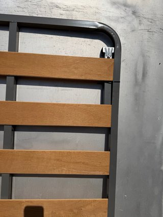 Somier 135x180cm Metal y Madera