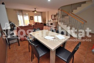 Casa adosada en venta en Zona Playa en Burriana