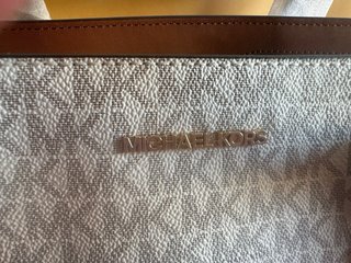 Bolso Michael Kors Beige y Marrón