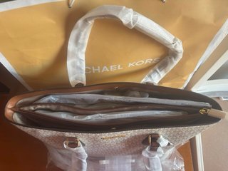 Bolso Michael Kors Beige y Marrón