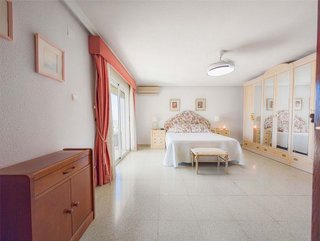Chalet en venta en Peña de las Águilas en Elche