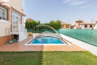 Chalet en venta en Huétor Vega