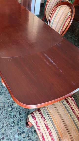 Conjunto comedor Luis XV: 6 sillas y mesa