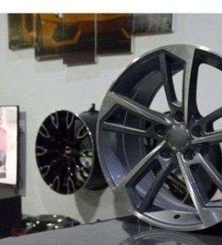Juego de 4 Llantas 18 New RS5 Grey AU041
