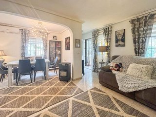Chalet en venta en Monforte del Cid