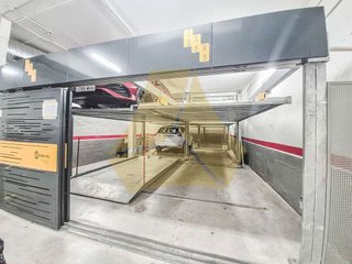 Garaje en venta en Alfalfa en Sevilla