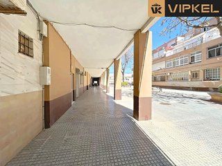 Local comercial en venta en La Banda - Campo de Fútbol en Chiclana de la Frontera