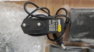5 Raspberry Pi 3b+ con carcasas y cargadores