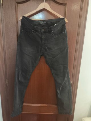 Lote de ropa de hombre. 10 prendas