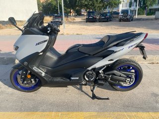 Yamaha T-max 560 Icon Grey