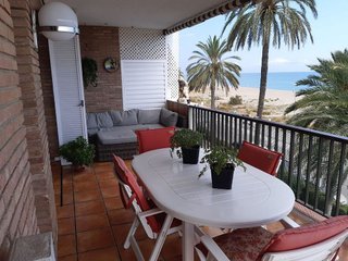Ático en alquiler en Lluminetes en Castelldefels