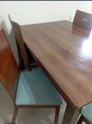 Muebles de comedor + mesa con 6 sillas
