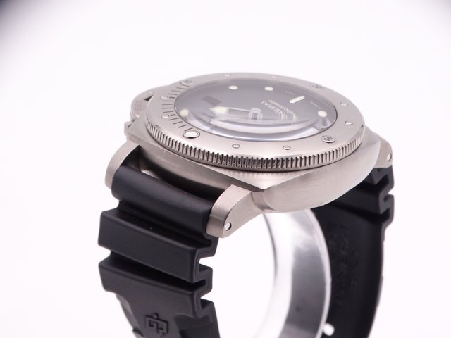 PANERAI Luminor 1950 Submersible 47mm PAM00305