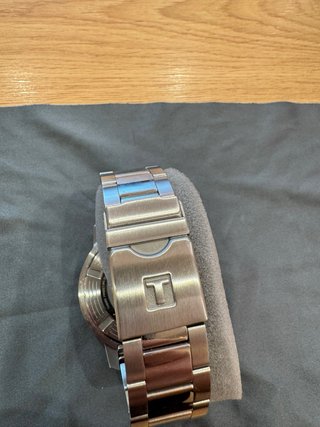Reloj Tissot Cronógrafo Negro y Plateado