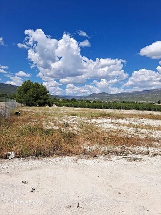 Solar en venta en Moratalla
