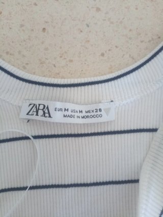 Camiseta de tirantes blanca a rayas