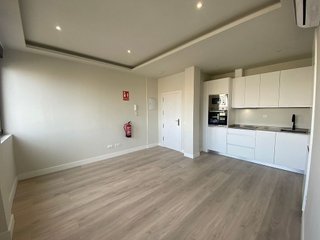 Piso en alquiler en Piovera - Conde Orgaz en Madrid