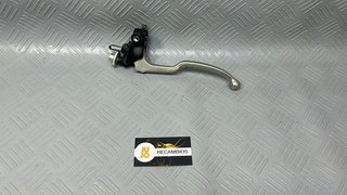MANETA DE EMBRAGUE CON SOPORTE  MT09