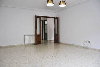 Casa adosada en venta en Los Pinos-El Pilar en Plasencia