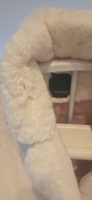 Abrigo Pinko pelo blanco y gris