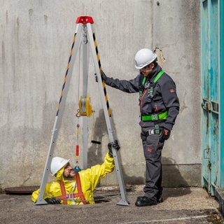 Kit de trípode para espacios confinados, winch de 816.4 kg, trípode para espacios confinados con patas de 2.13 m y cable de 30 m, trípode de rescate para espacios confinados con protección contra ...