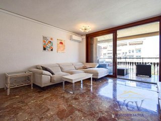 Piso en venta en Ensanche - Diputación en Alicante