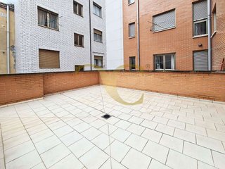 Piso en venta en El Llano en Gijón
