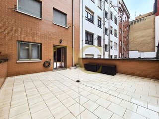 Piso en venta en El Llano en Gijón