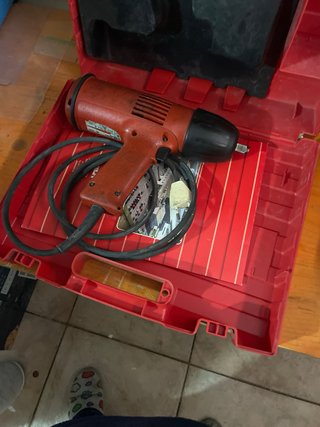 Taladro Hilti V2 con maletín