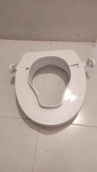Alzador de WC blanco
