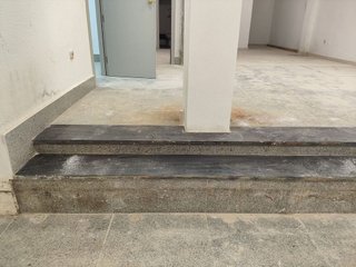 Local comercial en venta en Carmona