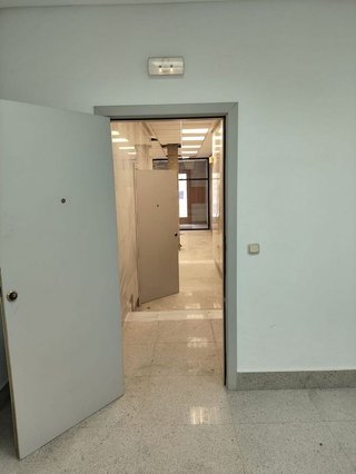 Local comercial en venta en Carmona