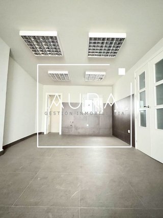 Oficina en venta en Centro en Huelva