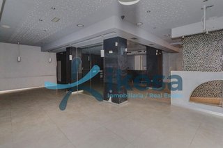 Local comercial en venta en Ciudad Jardín - Tagarete - El Zapillo en Almería