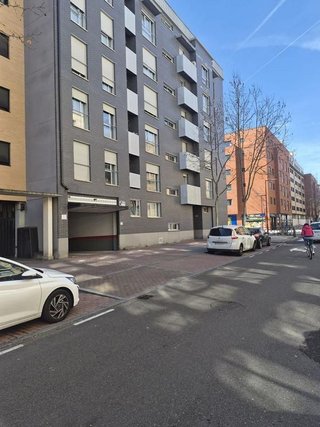 Garaje en venta en Girón - Villa del Prado en Valladolid