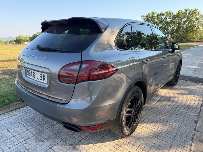 Porsche Cayenne 2011, foto 6