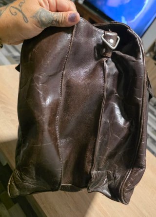 Maletín de piel marrón para médico/abogado