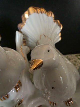Figura porcelana vintage de palomas Miguel Requena
