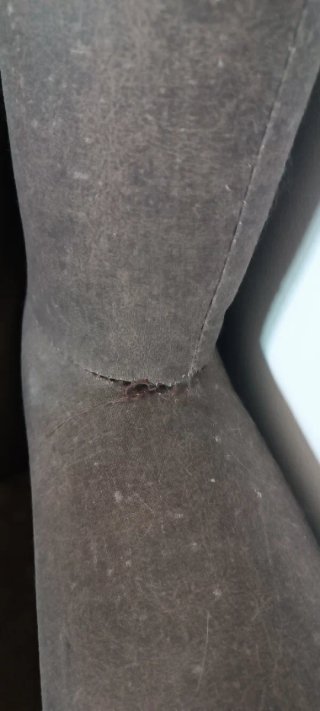 Sillón de tela gris