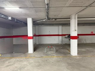 Garaje en alquiler en Parque Mediterráneo - Santa Paula en Málaga