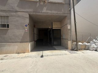 Garaje en alquiler en Parque Mediterráneo - Santa Paula en Málaga