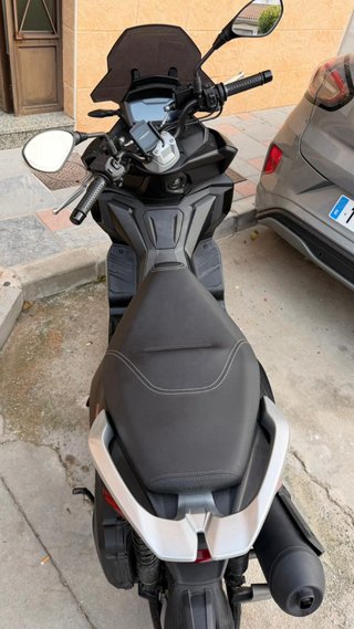 Aprilia SR GT 125 Scooter Negra