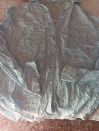 2 Camisas Stradivarius Rayas y Puntos Talla M