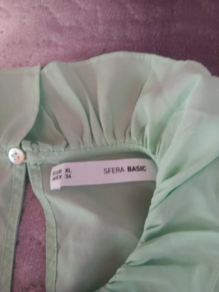 2 Camisas Stradivarius Rayas y Puntos Talla M