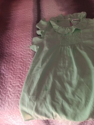 2 Camisas Stradivarius Rayas y Puntos Talla M