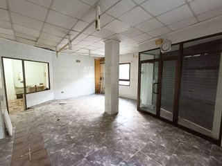 Local comercial en venta en Zona Llombai en Burriana
