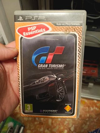 PSP Gran Turismo Essentials